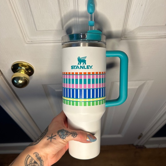 Stanley 40 Oz Stainless Steel H2.0 FlowState Quencher Tumbler In Summer Plaid - Picture 2 of 13